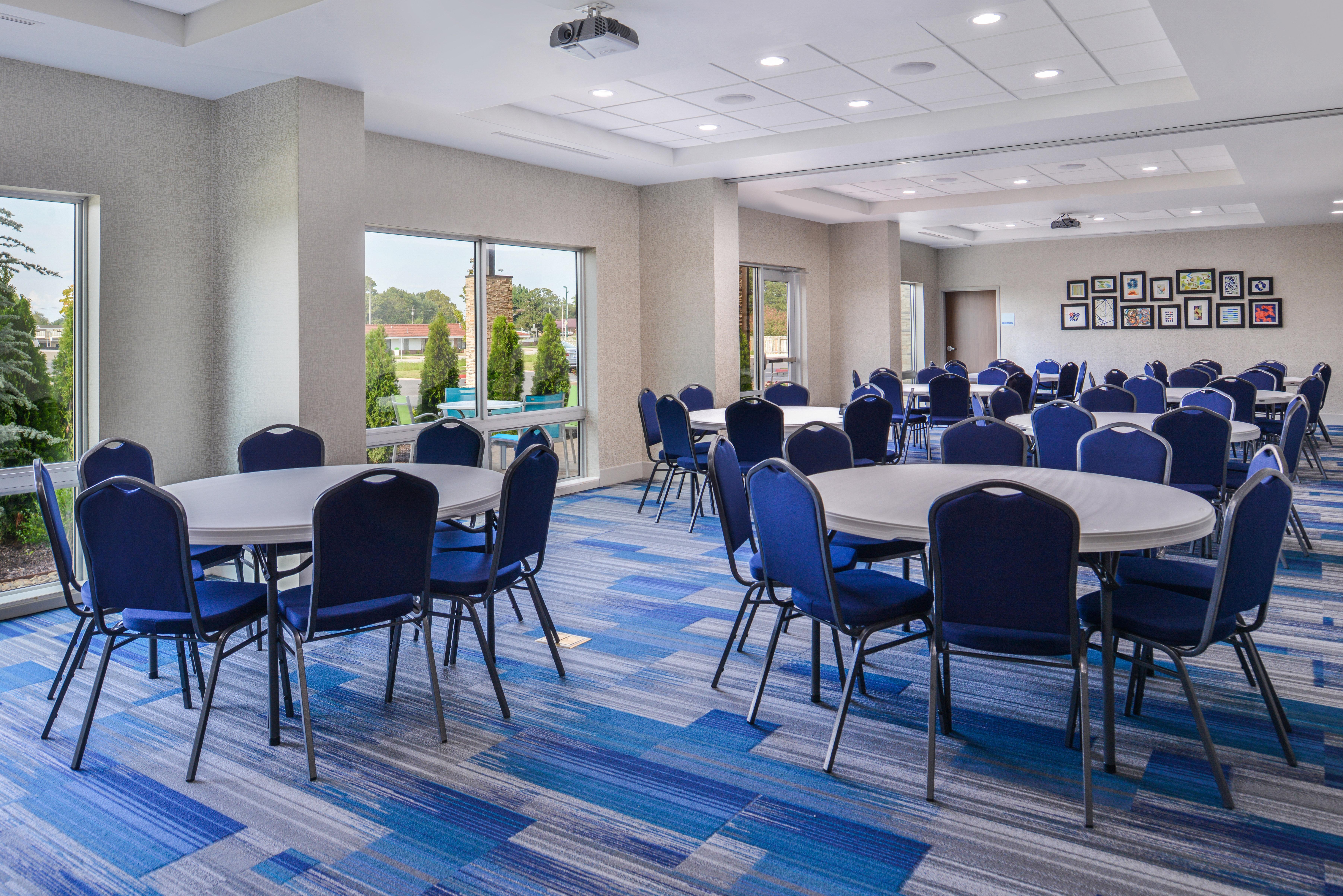 Holiday Inn Express & Suites - Siloam Springs By Ihg Exteriör bild